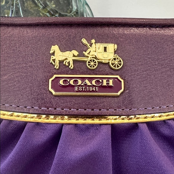 Coach Y2K Wristlet Clutch- 2008 - Picture 3 of 12